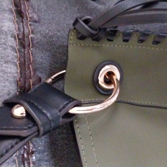 Anthropologie PU purse - Picture 4 of 8